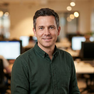Daniel Carter, director de tecnología en Reditacumbre, mostrado en una imagen de perfil